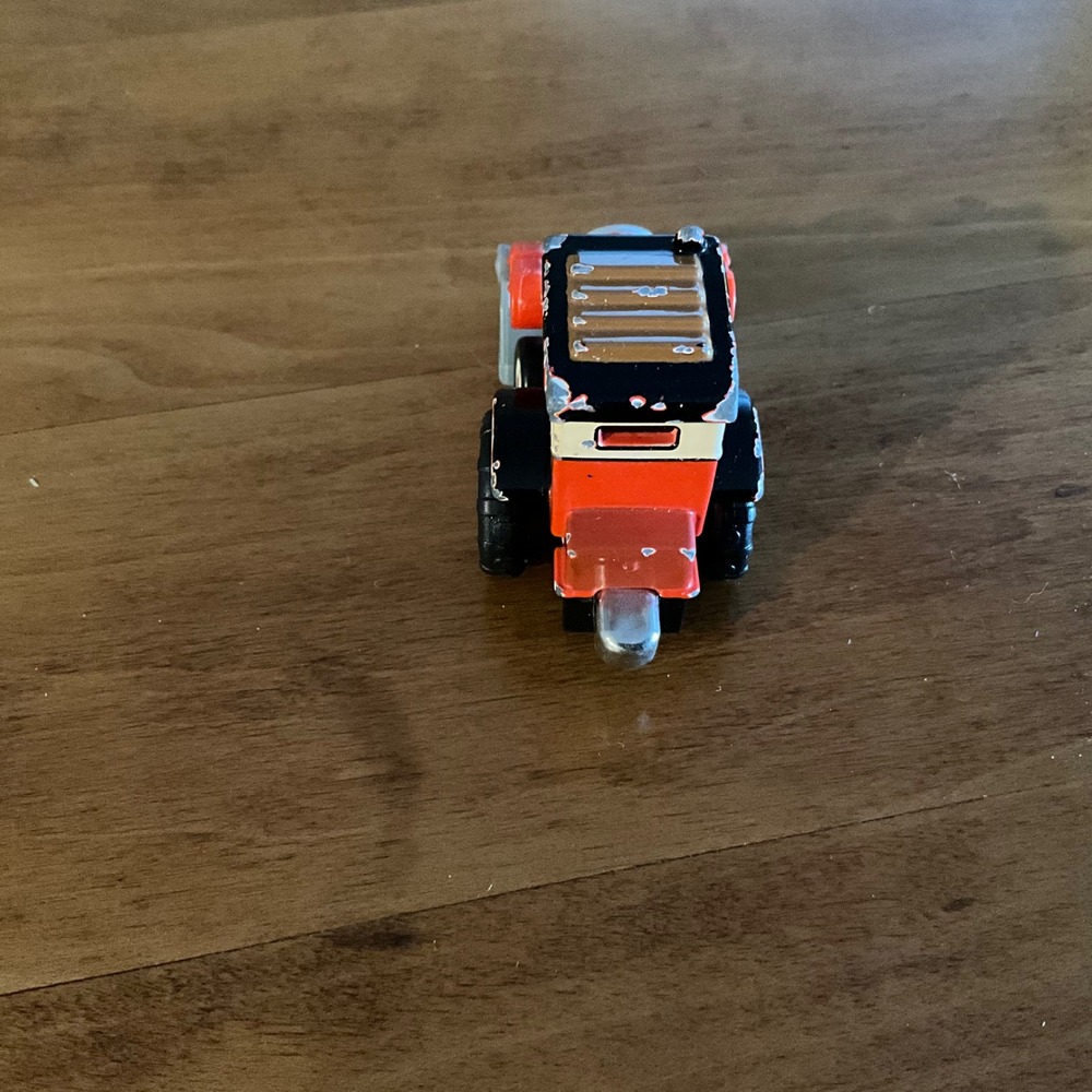 Thomas and Friends Train James & Train Carriages Lot Toy Trains - Picture 11 of 15